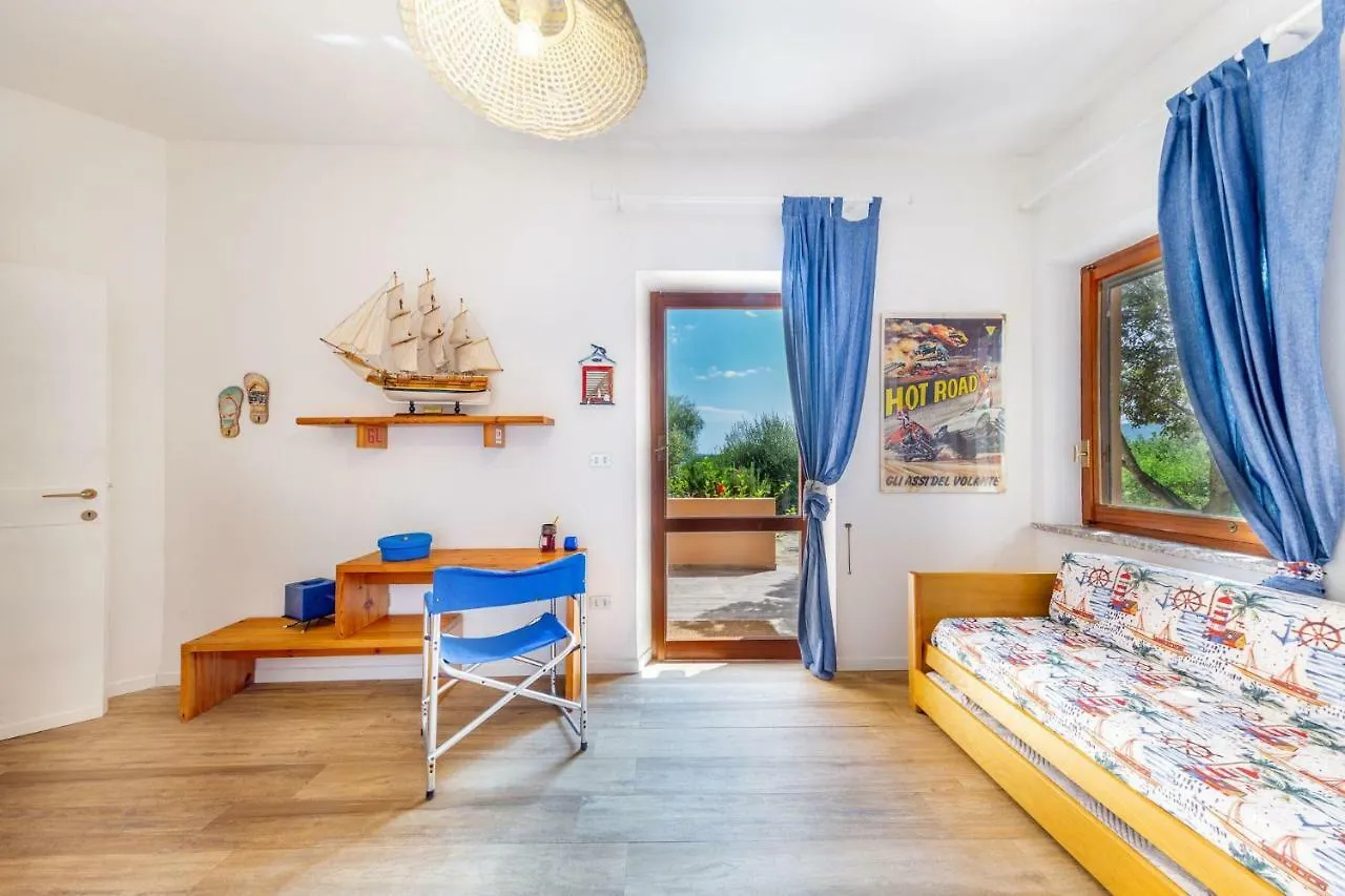 Villa Gaviel, Villa Con Accesso Diretto Al Mare Porto Istana 0*,