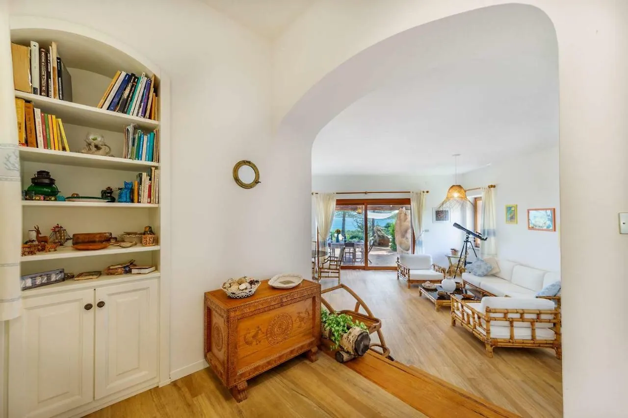 Villa Gaviel, Villa Con Accesso Diretto Al Mare Porto Istana Italy